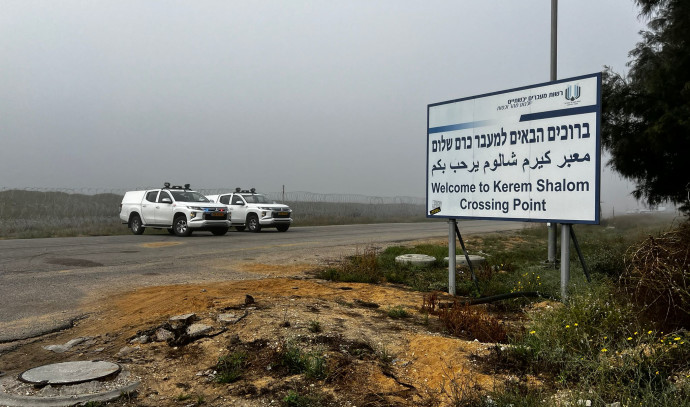 Seven wounded in Hamas rocket barrage toward Kerem Shalom, aid crossing closed