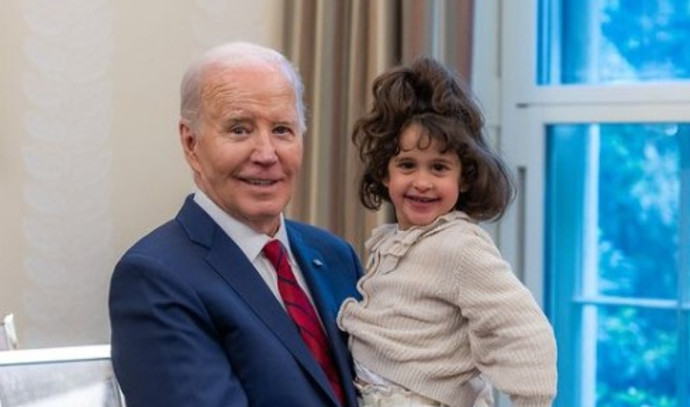 Importance of image in which Joe Biden holds former hostage Abigal Idan - Vimarsana News