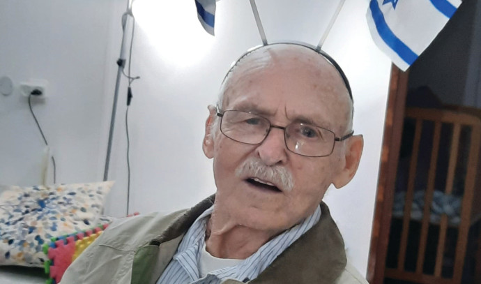 The writer eulogizes his grandfather, a holocaust survivor - Vimarsana News
