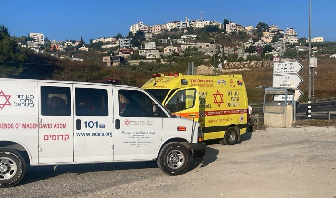 Suspects open fire at vehicle in West Bank, three lightly wounded