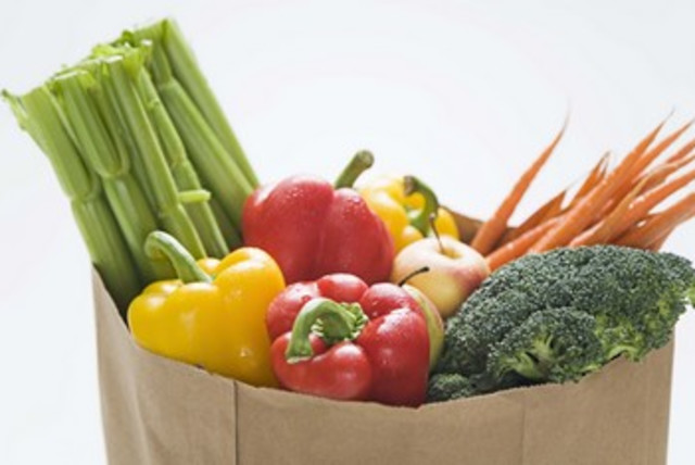 Grocery bag full of vegetables 390 (credit: Thinkstock/Imagebank)