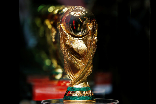 Iran displays FIFA World Cup trophy for 1st time