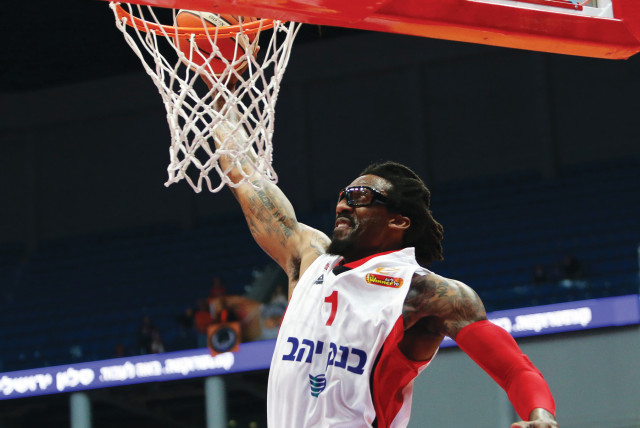 AMAR'E STOUDEMIRE helped lead Hapoel Jerusalem to the BSL Final Four this week, but will he be with the team next season? (credit: UDI ZITIAT)