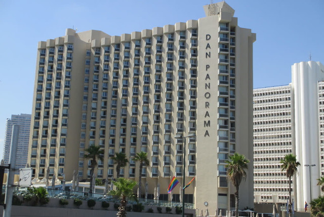 Dan Panorama Hotel Tel Aviv (credit: Wikimedia Commons)