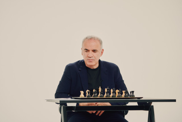 Chess grandmaster Kasparov talks masterclass, Israel, Queen's