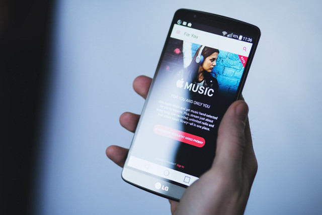  Apple Music (credit: FLICKR)