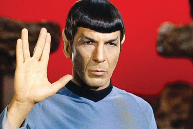  Publicity photo of Leonard Nimoy, as Star Trek’s Dr. Spock, making the traditional Vulcan greeting sign. (credit: NBC/TWITTER)