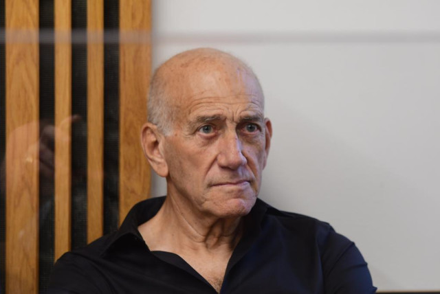  Ehud Olmert at the Netanyahu's defamation trial against him, June 12, 2022. (credit: AVSHALOM SASSONI/MAARIV)