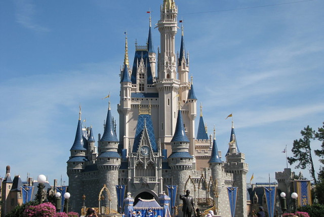  Cinderella Castle in Disney World, Florida (Illustrative). (credit: Wikimedia Commons)