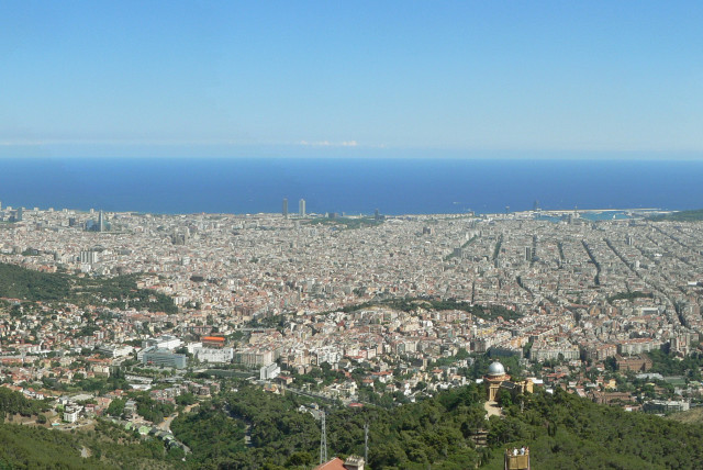 View of Barcelona from the Sacred Heart Church at Tibidabo (credit: OLIVER-BONJOCH/CC BY-SA 3.0 (https://creativecommons.org/licenses/by-sa/3.0)/VIA WIKIMEDIA COMMONS)
