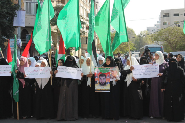  Hamas women rally for Palestinian detainees and martyrs in Gaza (credit: FLICKR)