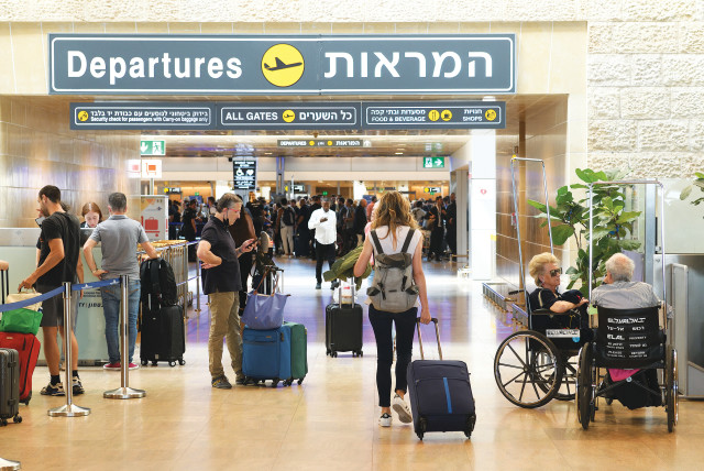  PASSENGERS DEPART Ben-Gurion Airport. Will airlines be adding new destinations? (credit: GILI YAARI/FLASH90)