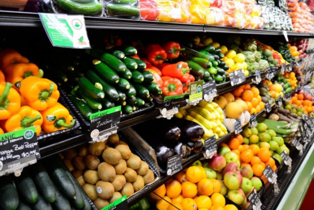  Fruit and vegetables in a supermarket.