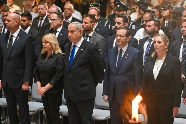  Prime Minister Benjamin Netanyahu during a Remembrance Day Ceremony on Mount Herzl, April 25, 2023 (credit: KOBI GIDEON/PMO)