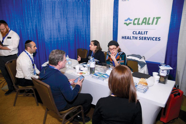  Dr. Elissa Freedman represents the Clalit Health Services at the Nefesh B’Nefesh MedEx event in New Jersey. (credit: NEFESH B'NEFESH)