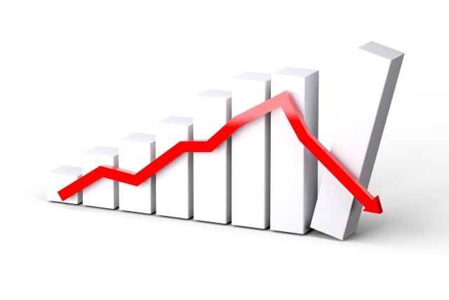  Graph showing recession economy (credit: PIXABAY)