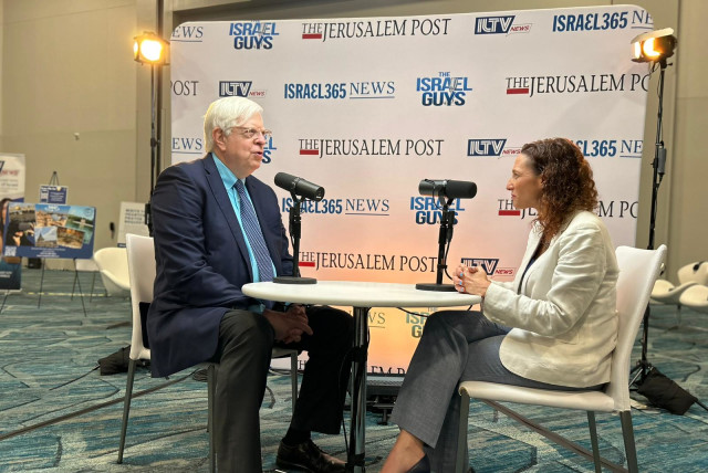  Conservative talk show host Dennis Prager speaking to the Post's Maayan Jaffe-Hoffmann. (photo credit: Hadassa Goldberg, Israel365)