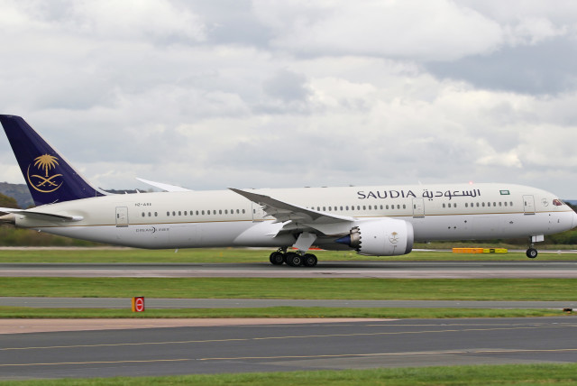  Saudi Arabian Airlines Boeing 787 (credit: Wikimedia Commons)