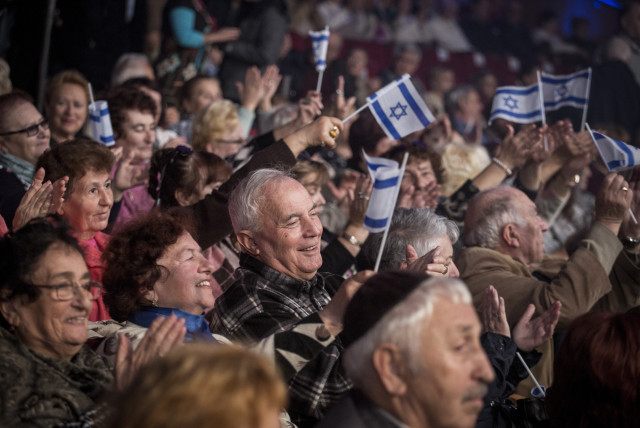  RUSSIAN IMMIGRANTS attend an event in 2015 in Jerusalem marking the 25th anniversary of the great Russian aliyah from the former Soviet Union to Israel.  (credit: HADAS PARUSH/FLASH90)