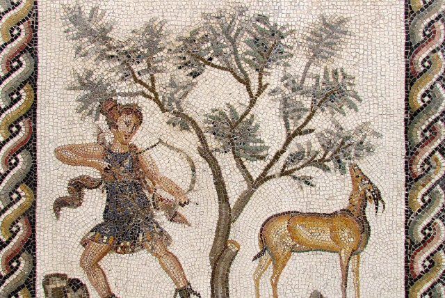  A mosaic of the Roman goddess of the hunt, Diana, hunting a doe. (credit: Wikimedia Commons)