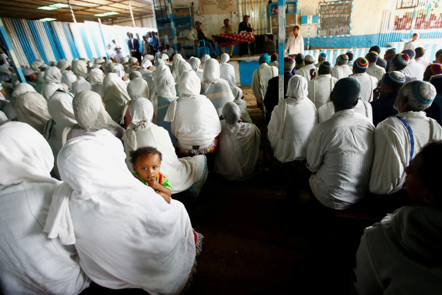  Members of the Falash Mura Jewish Ethiopian community attend a prayer service at the HaTikvah Synagogue in Gondar, northern Ethiopia, September 30, 2016. (credit: Tiksa Negeri/Reuters)