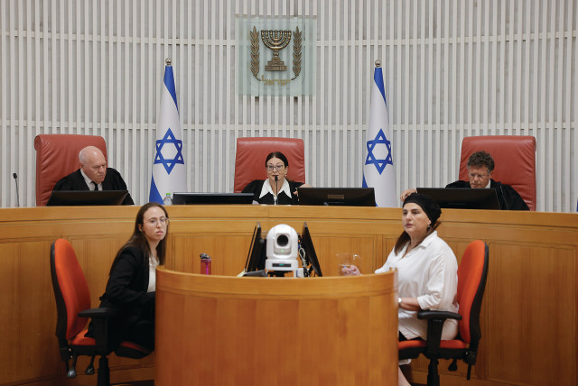  HIGH COURT justices hear petitions against the Incapacitation Law. (credit: MARC ISRAEL SELLEM/THE JERUSALEM POST)