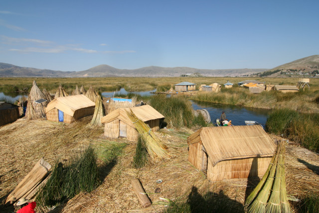  A village in Peru. (credit: Wikimedia Commons)