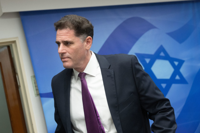  Strategic Affairs Minister Ron Dermer arrives to a government conference at the Prime Minister's office in Jerusalem on January 29, 2023 (credit: YONATAN SINDEL/FLASH90)