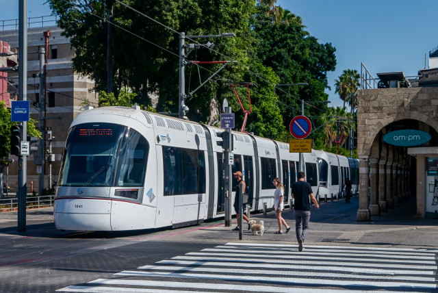  Trial runs of the new Metropolitan Light Rail in Yaffo-Tel Aviv. The Light Rail will run through Tel Aviv and surrounding central cities. August 9, 2023.  (credit: AVSHALOM SASSONI/FLASH90)