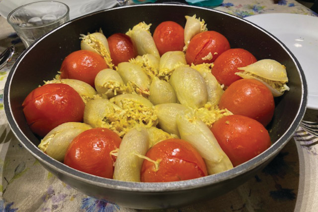  MAHASHA CHICKEN-and-rice-filled tomatoes and onions. (credit: BARBARA ANGELAKIS)