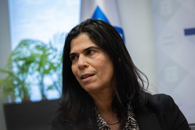  Yael Arad speaks during a press conference at the Ministry of Finance offices in Jerusalem, February 23, 2022.  (photo credit: YONATAN SINDEL/FLASH 90)