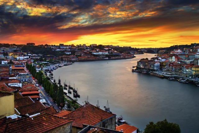  Porto, Portugal. (credit: Wallpapers.com)