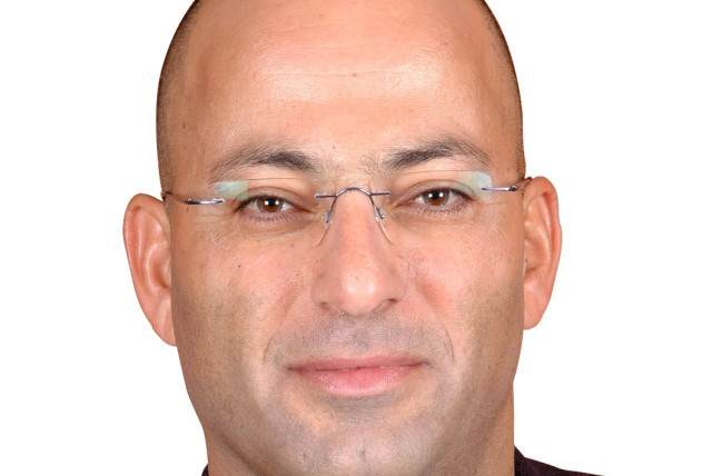  Dr. Shaul Arieli