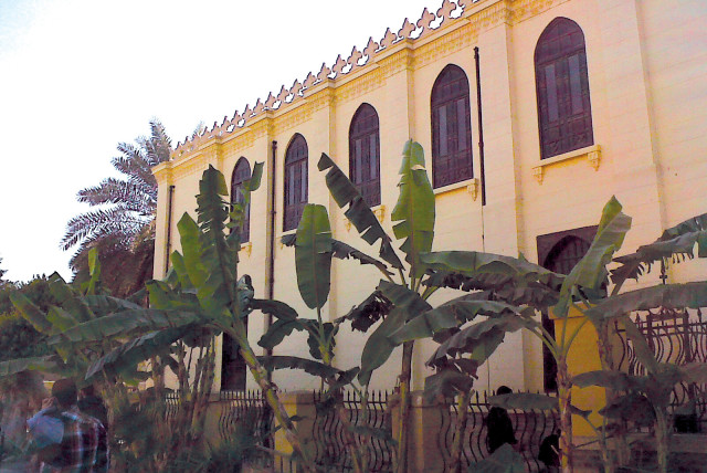  The Ben Ezra Synagogue in Cairo. (credit: WIKIPEDIA)