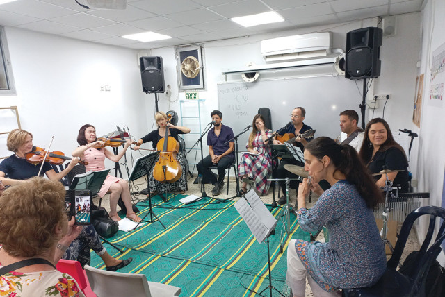  AT THE Weizman Elementary School shelter in Rehovot, Oct. 19. (credit: Gil Bracha)