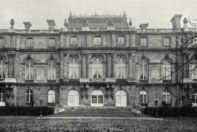  THE PALACE of Baron Albert von Rothschild in Vienna, Austria, in 1906. (credit: Wikimedia Commons)