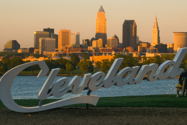  Cleveland skyline (Illustrative) (credit: Erik Drost/Wikimedia Commons)