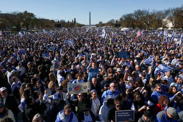  Israeli Americans and supporters of Israel gather in solidarity with Israel and protest against antisemitism, amid the ongoing conflict between Israel and the Palestinian group Hamas, during a rally on the National Mall in Washington, U.S, November 14, 2023. (credit: REUTERS/Elizabeth Franz)