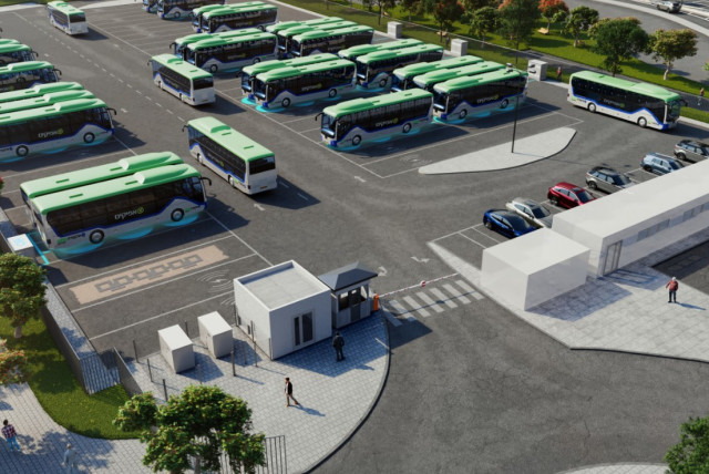 Electra Afikim's lineup of electric buses; Israel's first wireless charging electric bus depot (credit: Alexey Izmalkov)