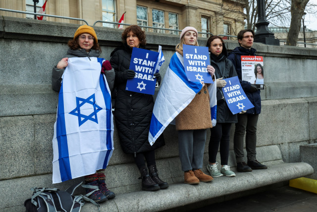 Israel supporters at rally in Trafalgar Square in London, Britain, January 14, 2024 (credit: REUTERS/Belinda Jiao)