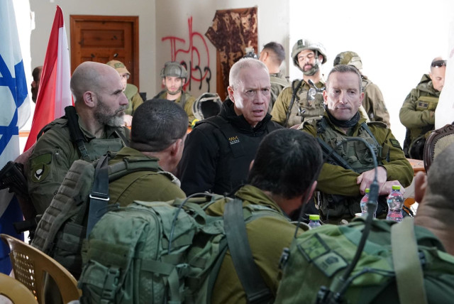  Defense Minister Yoav Gallant visits IDF soldiers in Khan Yunis, Gaza on February 1, 2024 (credit: ARIEL HERMONI/DEFENSE MINISTRY)