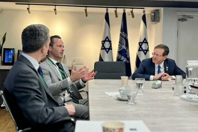  Israeli President Isaac Herzog meets with TikTok executives on February 6th, 2024. (credit: PRESIDENT'S OFFFICE SPOKESPERSON)