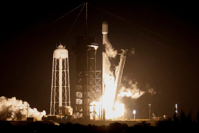  A SpaceX Falcon 9 rocket lifts off on the IM-1 mission with the Nova-C moon lander built and owned by Intuitive Machines from the Kennedy Space Center in Cape Canaveral, Florida, U.S., February 15, 2024. The mission will attempt to deliver science payloads to the surface of the moon for NASA's Comm (credit: JOE SKIPPER/REUTERS)
