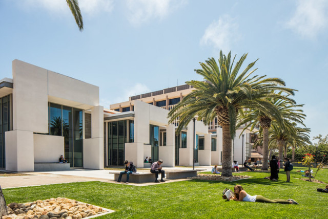  Santa Barbara California University campus (credit: FLICKR)