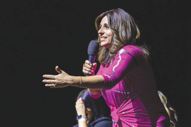 ALEEZA BEN SHALOM speaks at a Chabad event in Las Vegas. She is known to many from the Netflix series, ‘Jewish Matchmaking.’  (credit: Courtesy: Aleeza Ben Shalom)