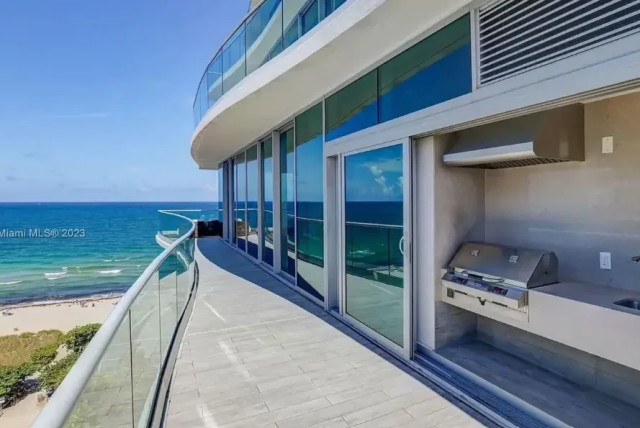   The apartment where Tom Brady lived after the divorce from Gisele  (credit: Official site, Become Legendary agency)