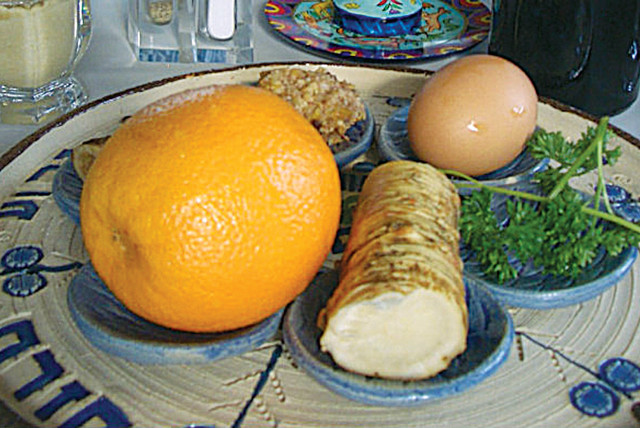  INCLUDING AN orange on the Seder plate is one of the innovations of the Reform Movement.  (credit: WIKIPEDIA)