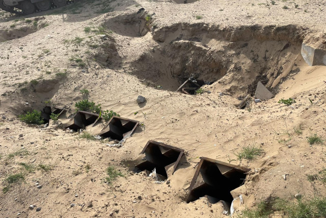 Ready-to-fire rocket launchers discovered by the IDF near the Philadelphi corridor between Gaza and Egypt, May 31, 2024. (credit: IDF SPOKESPERSON'S UNIT)