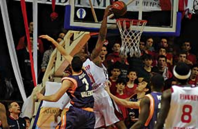 Hapoel Jlem basketball 311 (photo credit: Roi Levy )