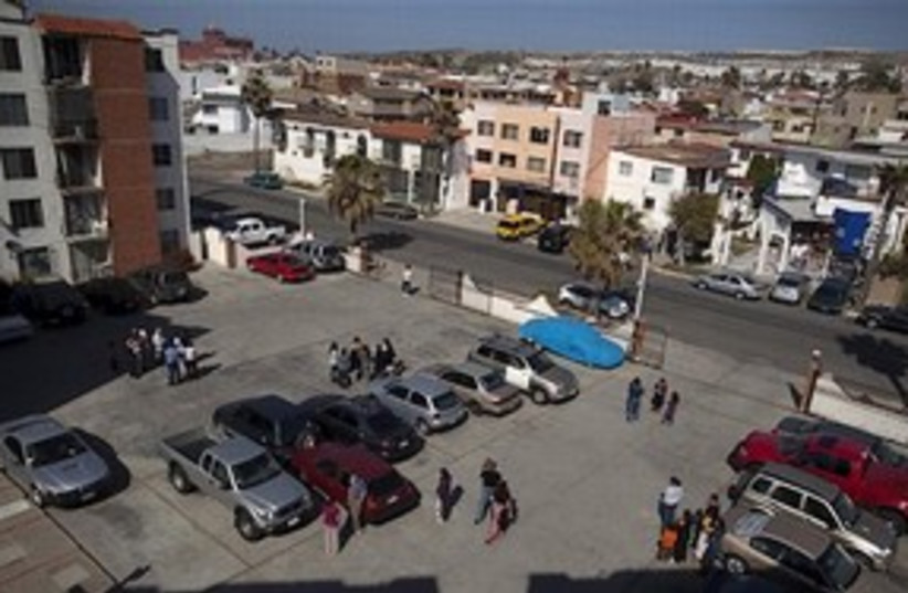 Mexico Earthquake311 (photo credit: AP)